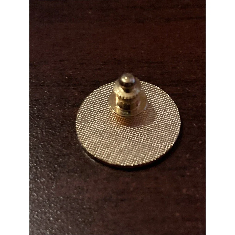 McDonald's Drive Thru Excellence‎ Bunny Rabbit Roller Skates Employee Hat Pin